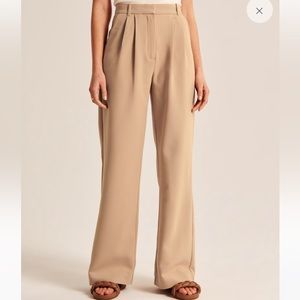 A&F Sloane Tailored Pant in the color brown, size 4L